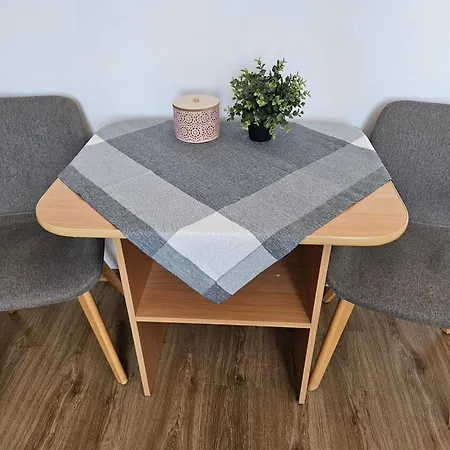 Regina Apartman *